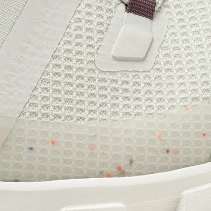 On Running Cloudwander Waterproof Ivory