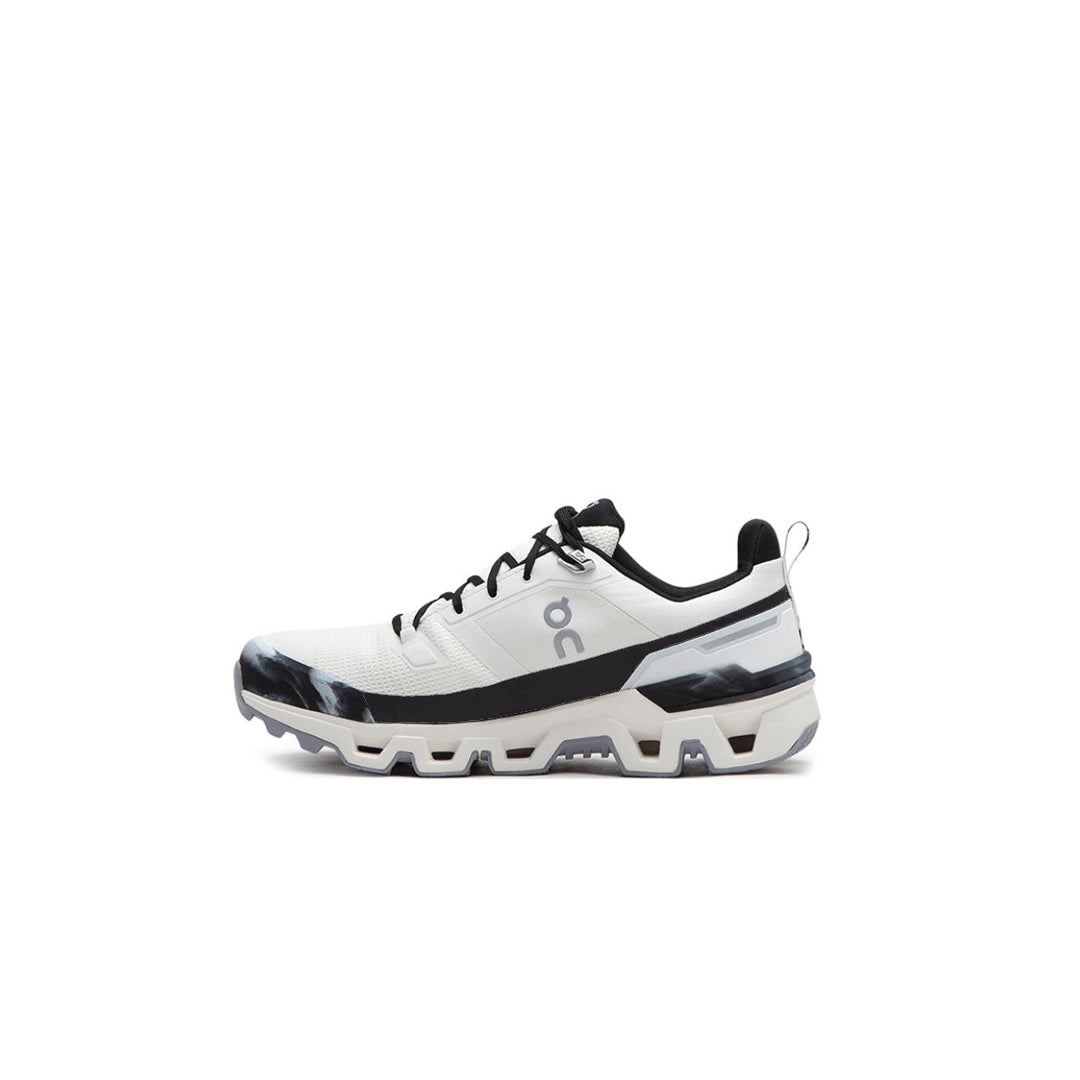 On Running Cloudwander Waterproof Ivory Black