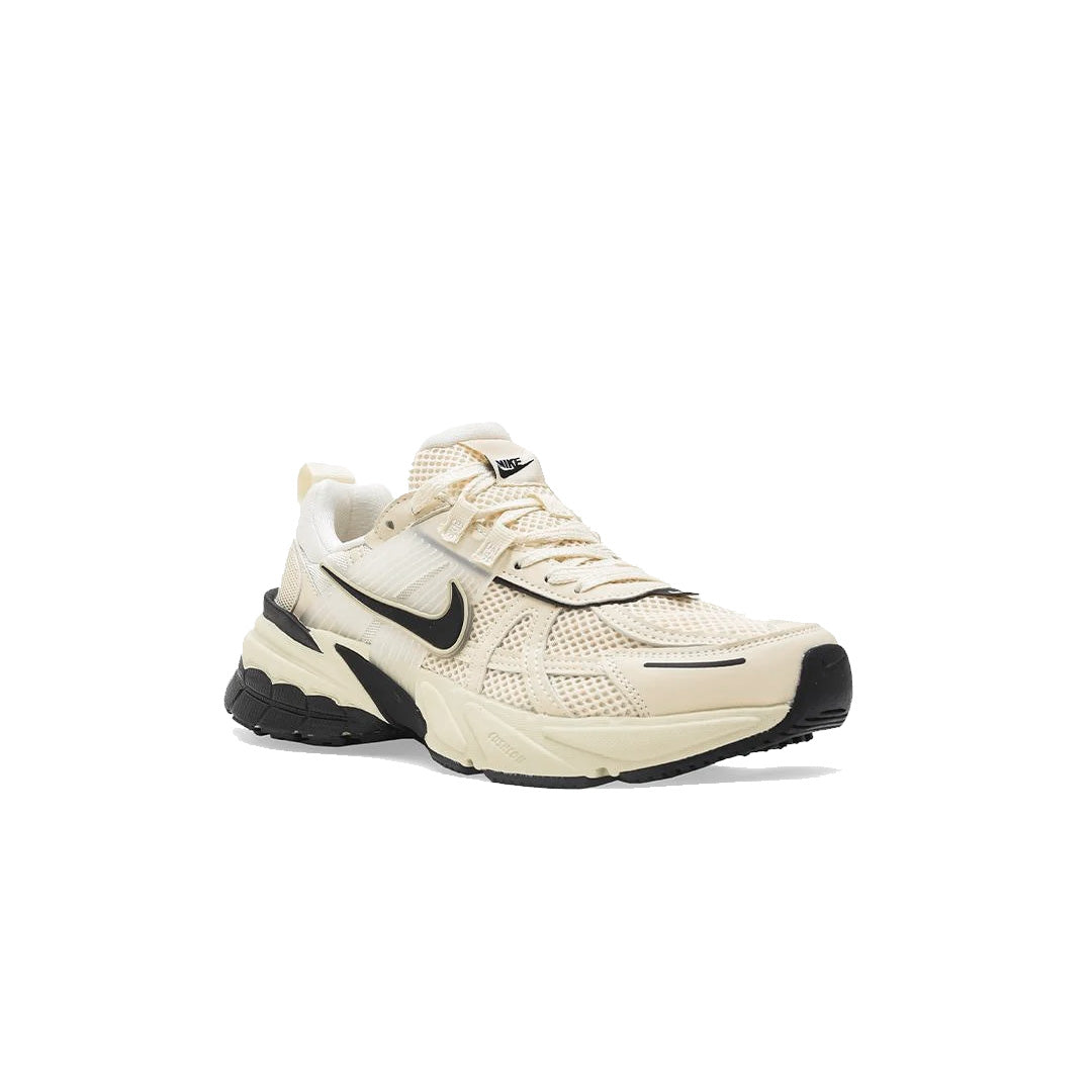 Nike V2K Run Beige