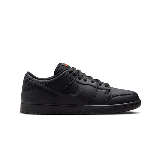 Nike SB Dunk Low Pro "Triple Black"