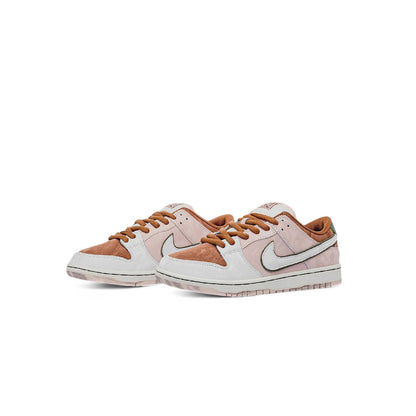 Nike SB Dunk Low Trocadero