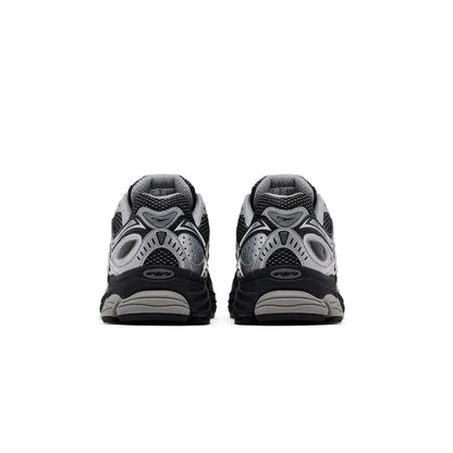 Saucony ProGrid Omni 9 Silver Black