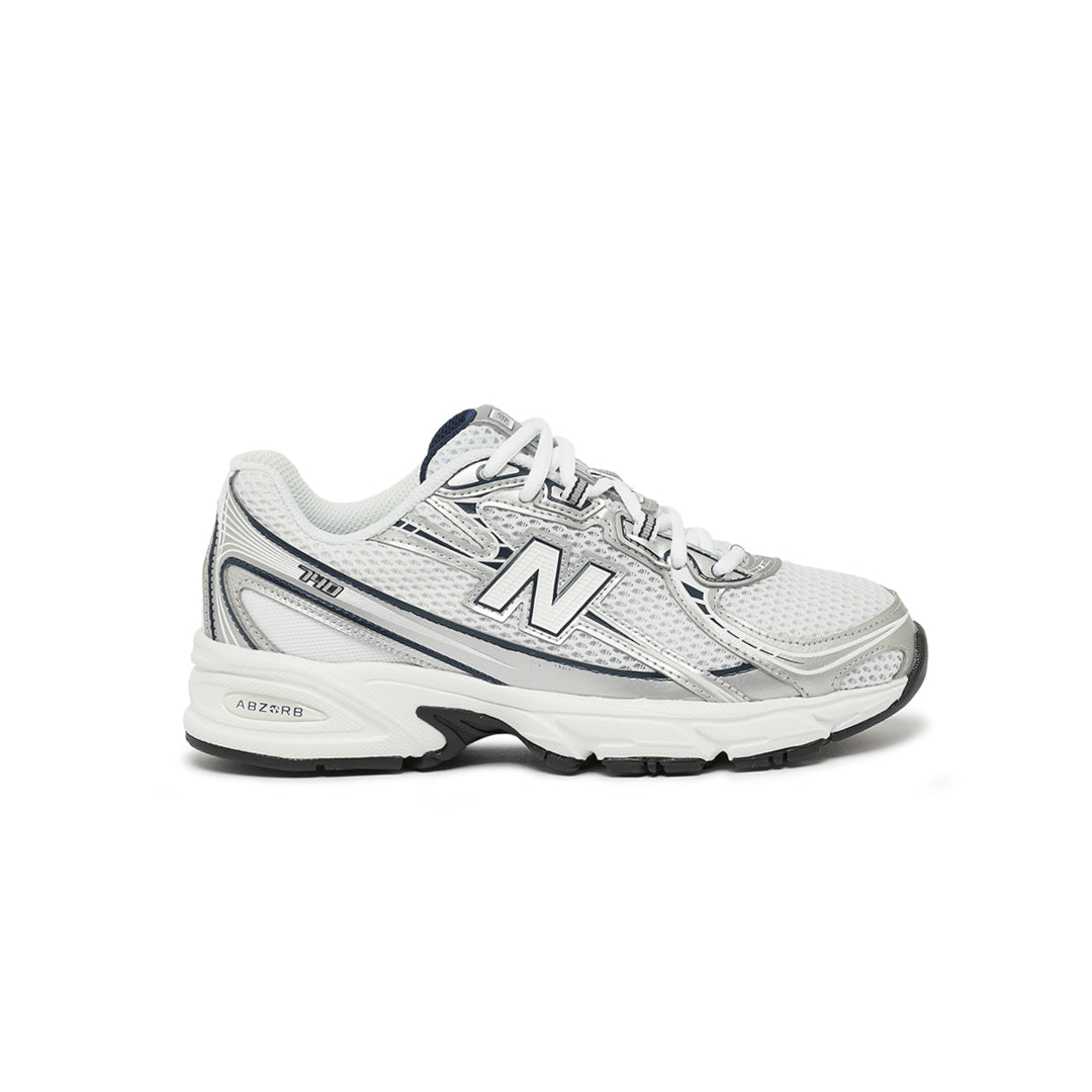 New Balance 740