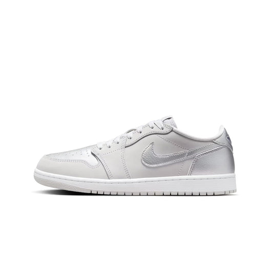 Nike Dunk Low Metallic Silver