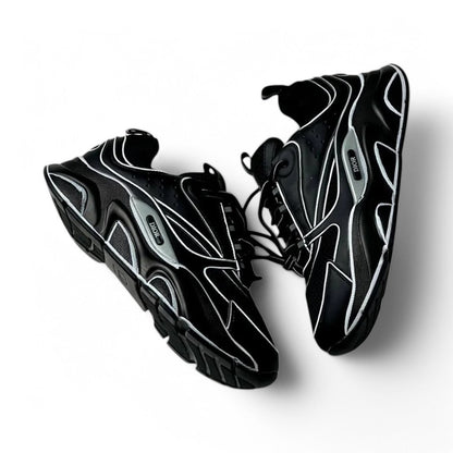 Dior B22 Black & White